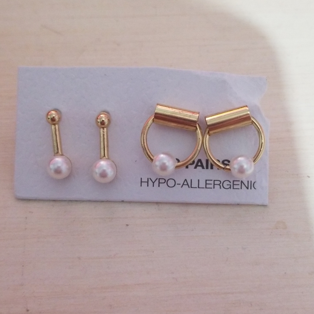 Earrings - Picture 2 of 2